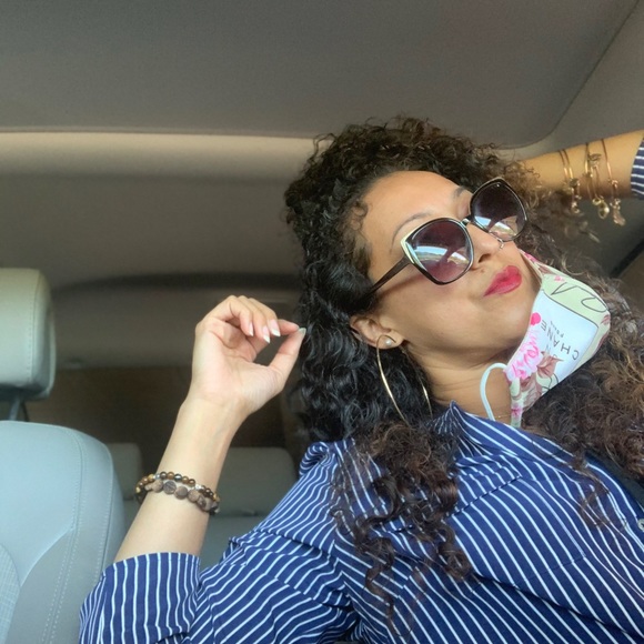 Meet your Posher, Tiffany - Picture 5 of 5